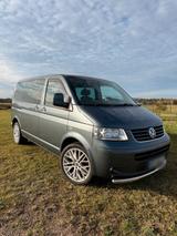 Volkswagen VW T5 Caravelle 2.5l - gebrauchte VW T5 Caravelle aus dem Jahr 2008