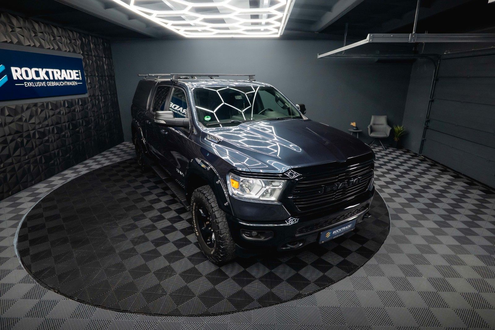 Fahrzeugabbildung Dodge RAM 5.7 V8 HEMI 4x4 Offroad Night  LPG Hardtop