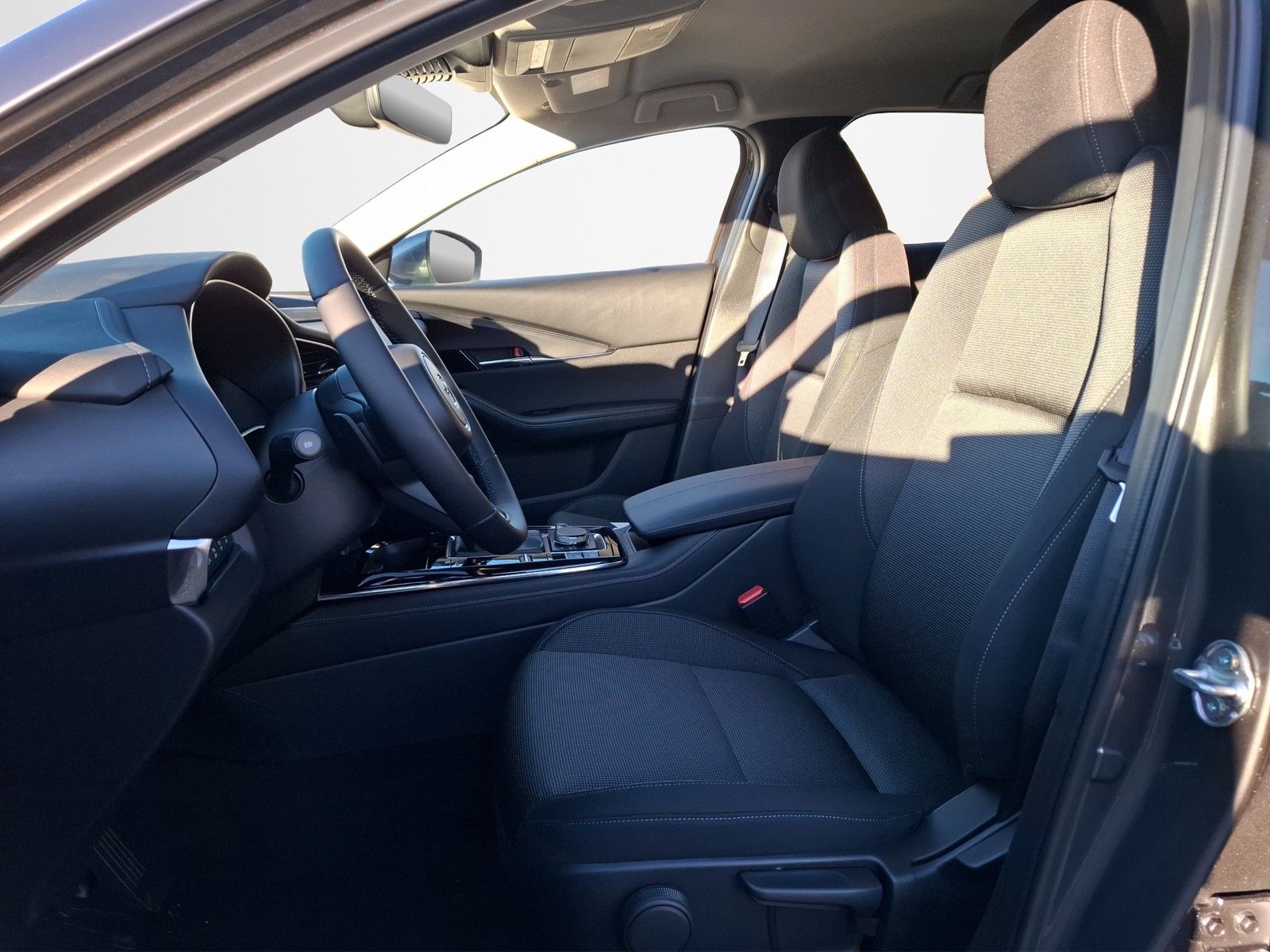 MAZDA CX-30 2025 2.0 e-SKYACTIV-X 186PS 6AT FWD Exclus - Image 9