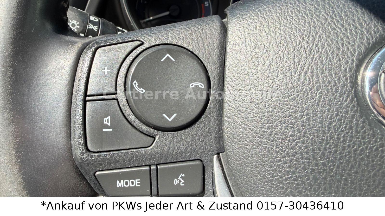 Toyota Auris 2015 — photo 26
