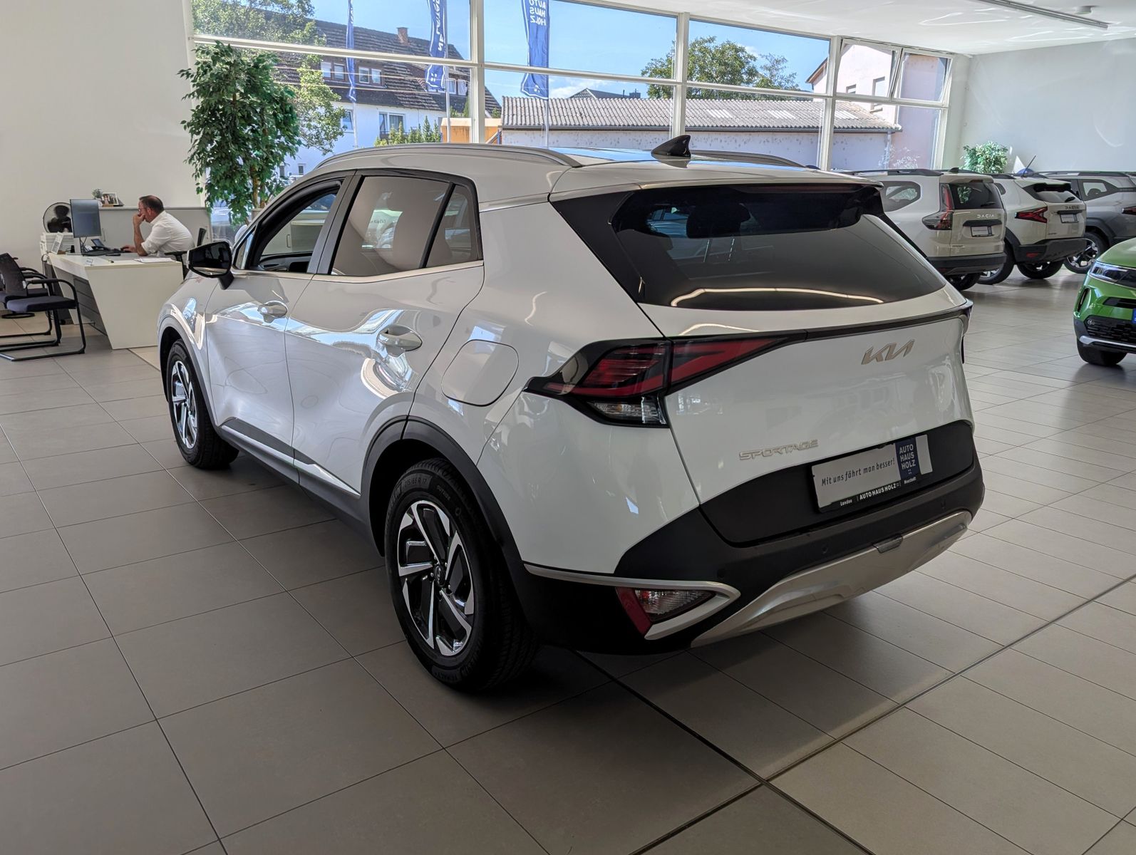 KIA Sportage  1.6 T-GDI 48V 2WD DCT Vision Komfort – Bild 2