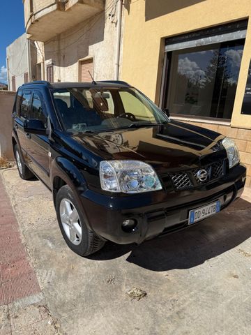 Nissan X-Trail 2.2 dCi Wild 4X2