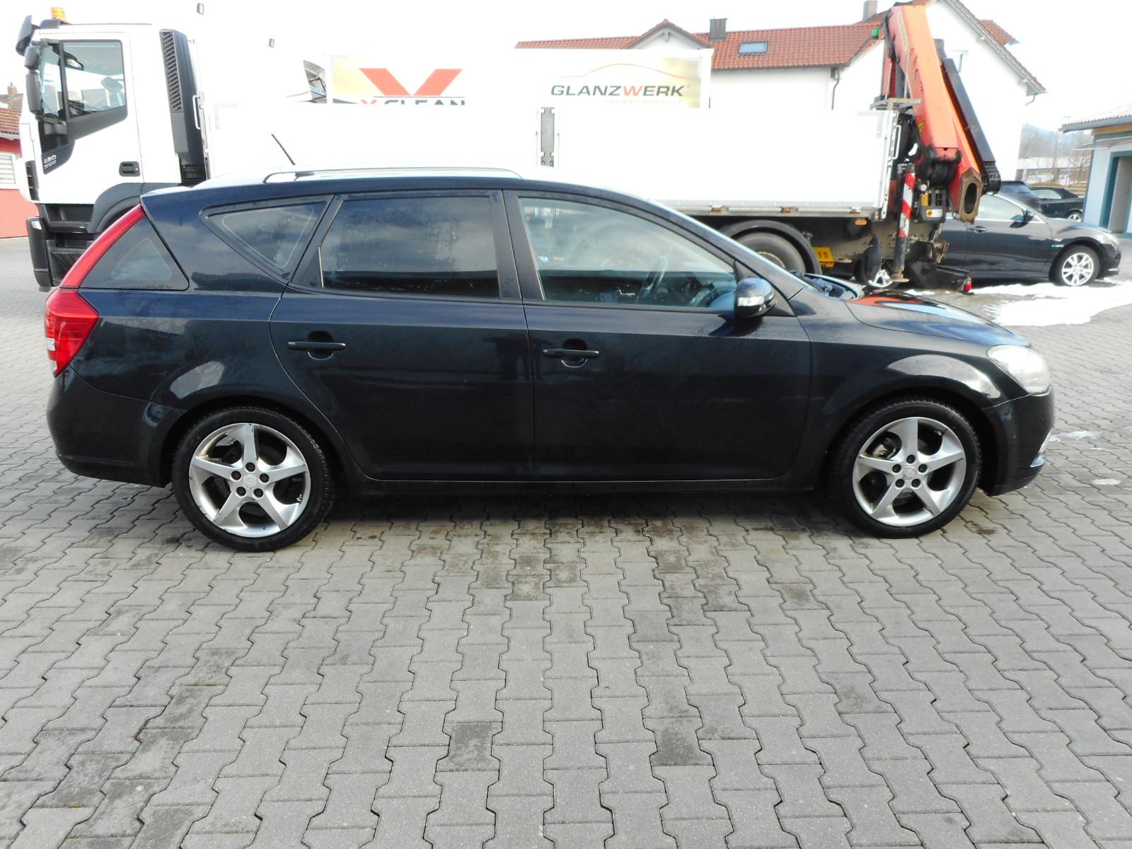 Kia cee'd Sportswagon AHK PDC Sportpaket
