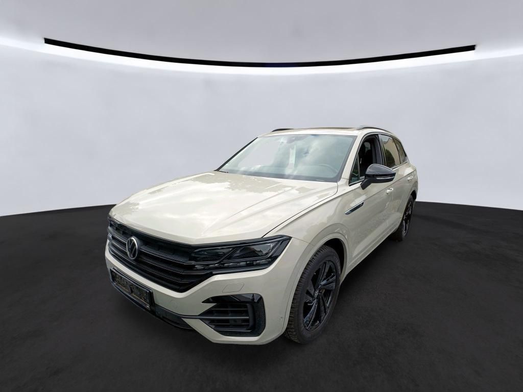 Volkswagen Touareg R eHybrid 4Motion 3.0 TSI PANO MATRIX foto 1