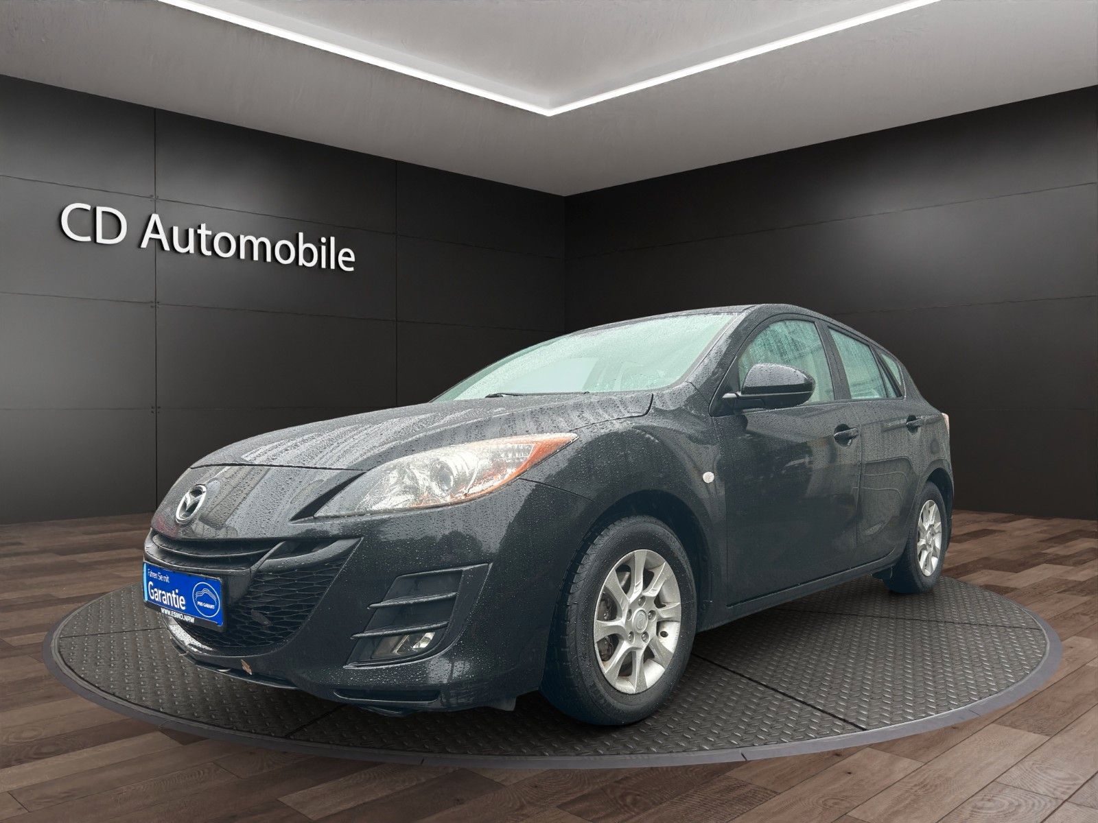 Fahrzeugabbildung Mazda 3 Lim. Center-Line/Service Neu/Navi/Sitzheizung/