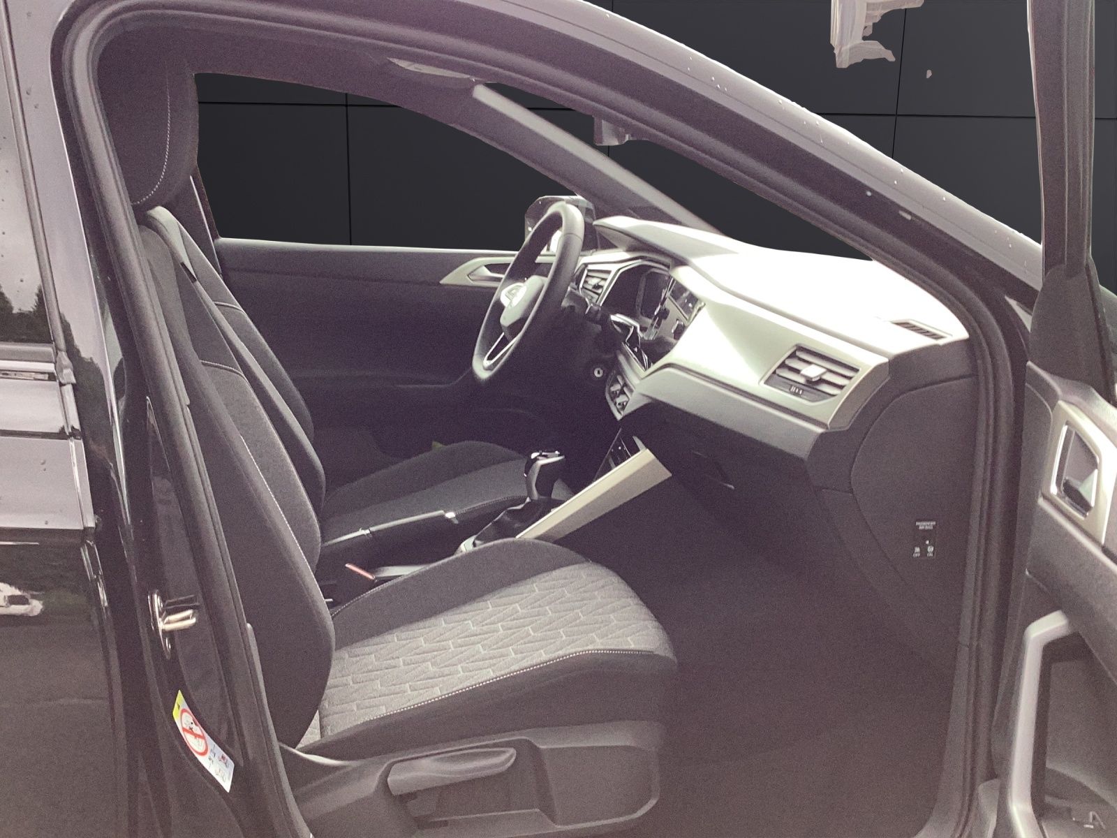 Fahrzeugabbildung Volkswagen Taigo DSG Matrix ACC Kamera