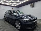 BMW 330 e Sport Line|AUTOM|LEDER|NAVI|LED|LM FELGEN| - BMW 330 in Dresden