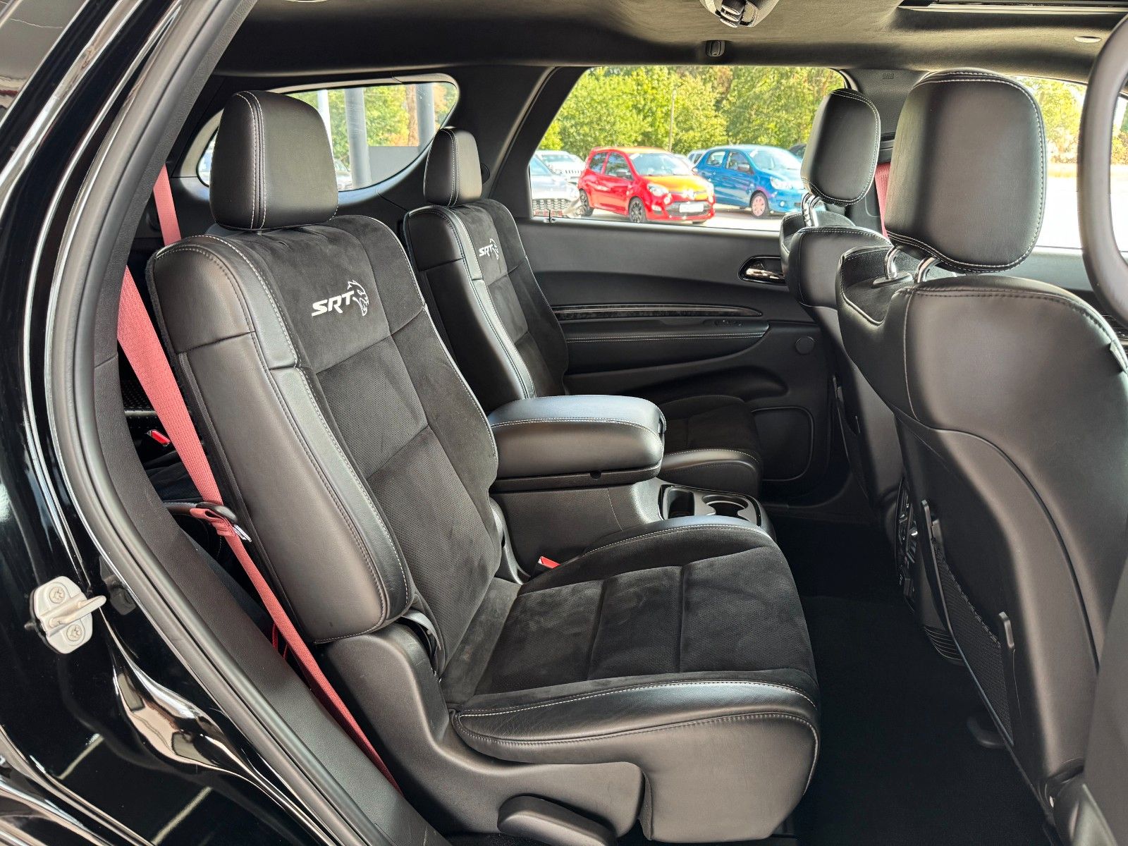 Fahrzeugabbildung Dodge Durango SRT Hellcat 6,2l Hemi Deutsche 1.Hand