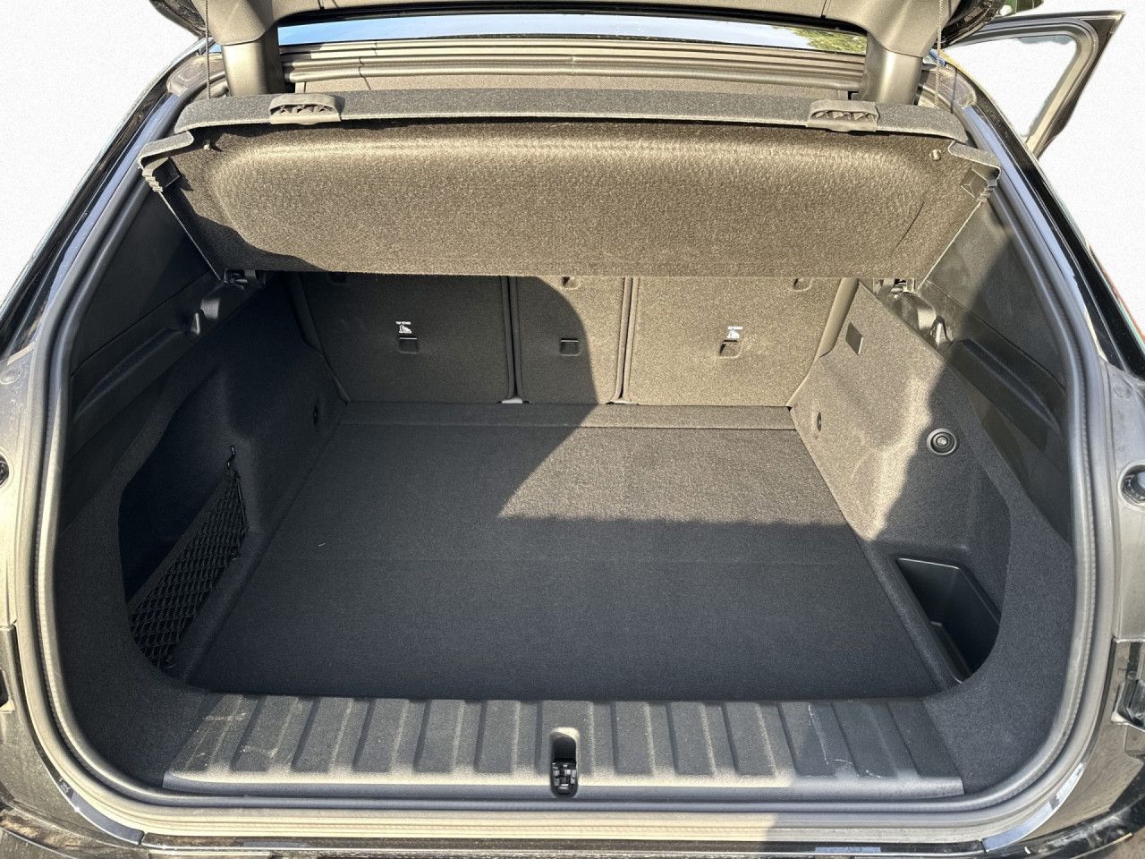BMW iX2 - Bild 20