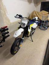 Husqvarna 701 SM - HUSQVARNA SM