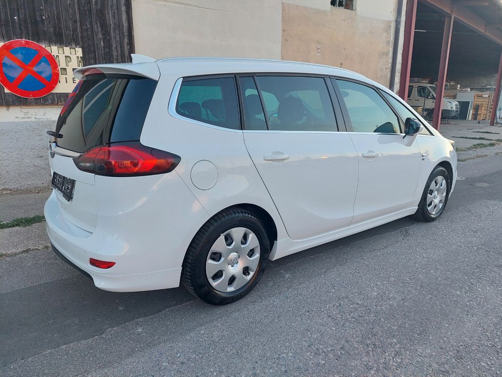 Image of Opel Zafira Tourer