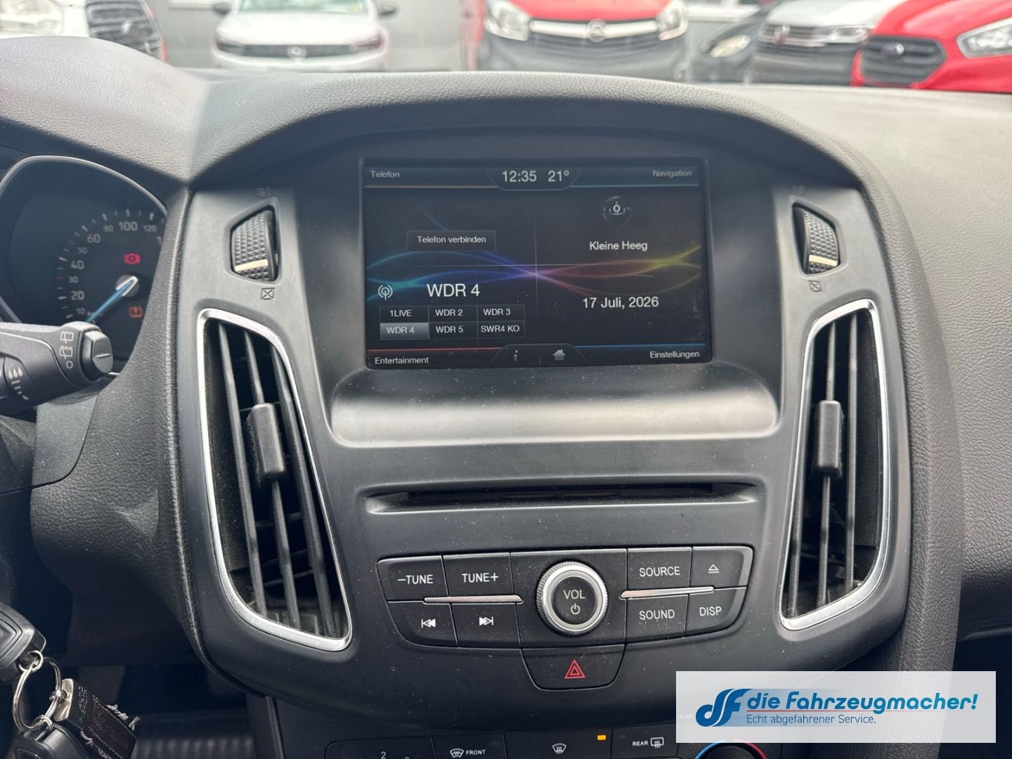 Fahrzeugabbildung Ford Focus Business Navi SHZ LenkradHZG *1502 *EXPORT