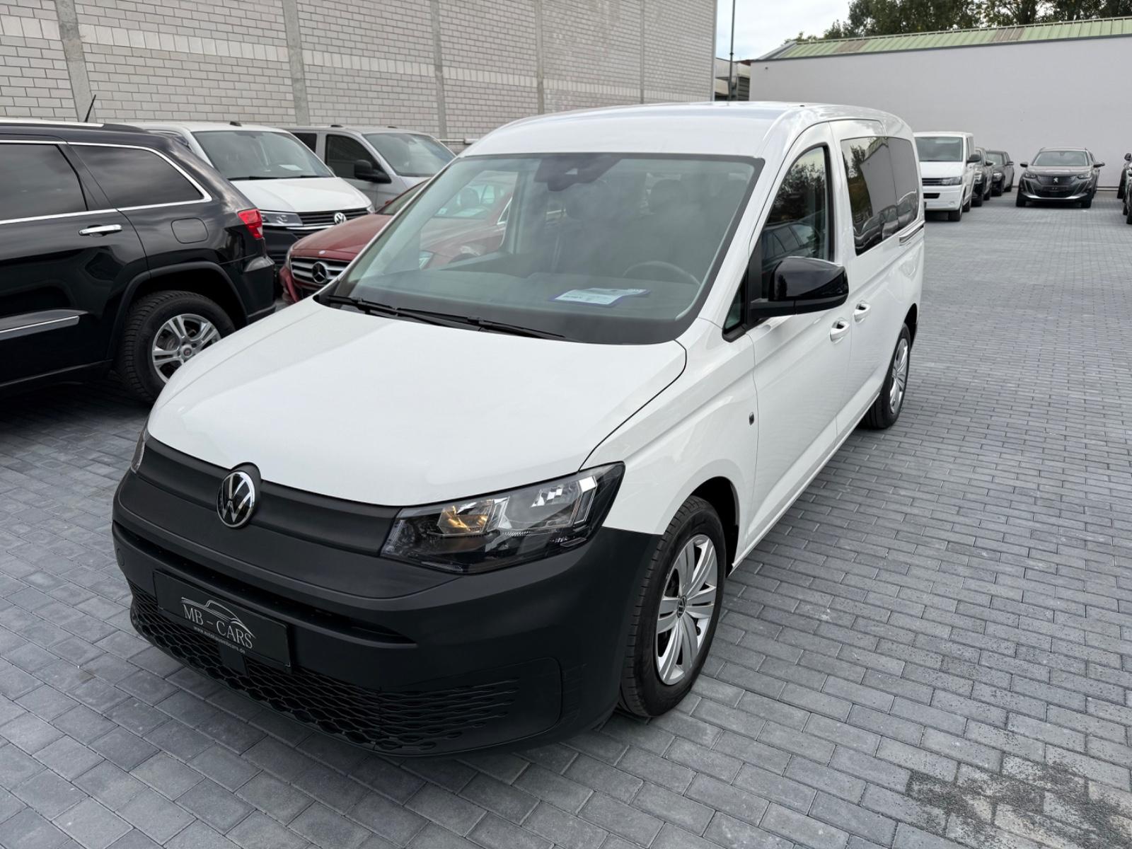 Volkswagen Caddy Maxi*AUTO*NAVI*7-SITZER*PDC*DAB