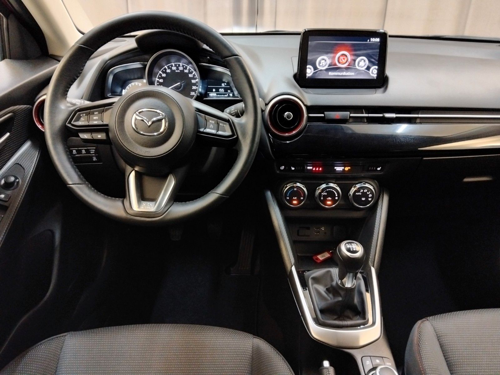 Mazda 2 (06/2026, Benzin)
