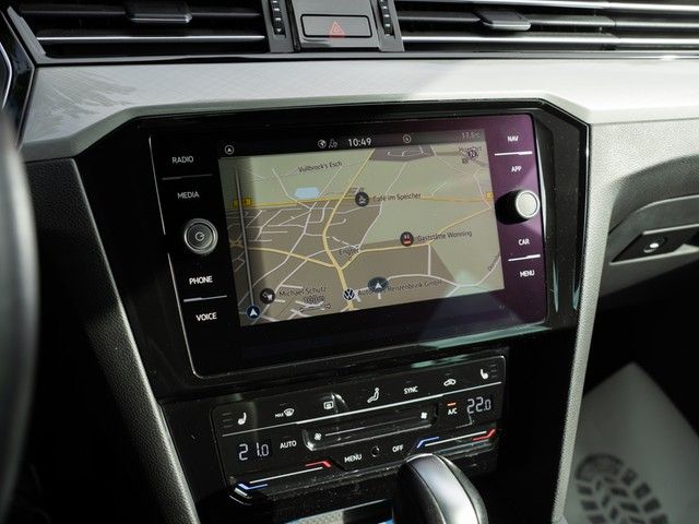 Passat Variant Business TDI DSG Premium inkl Nav