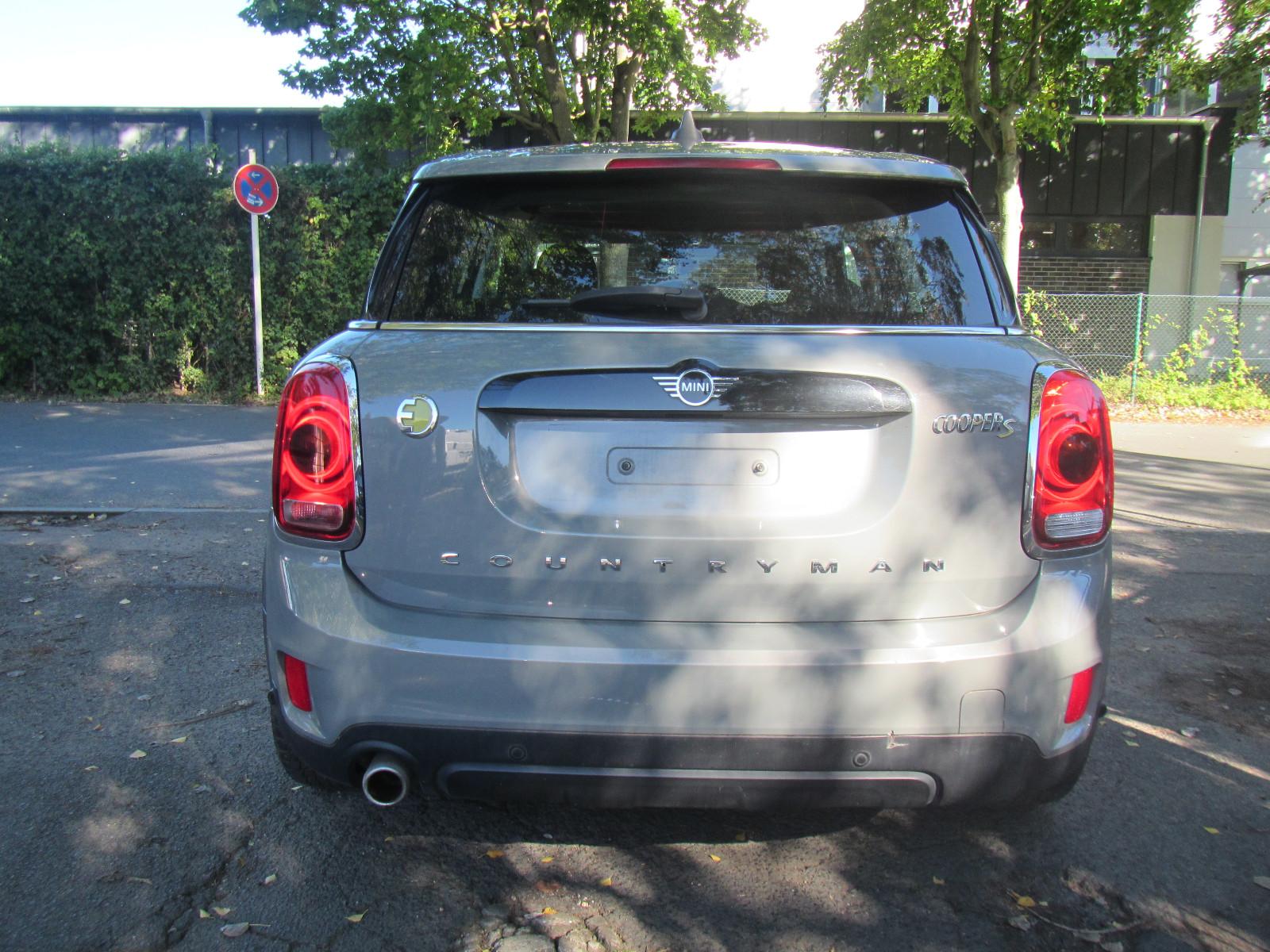 MINI Cooper SE Countryman ALL4 Navi LED PDC Autom.