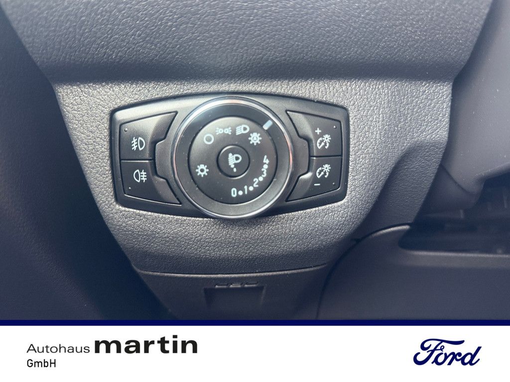 Fahrzeugabbildung Ford Tourneo Courier 1.0 Titanium KAMERA NAVI FACEL.