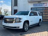 Chevrolet Suburban LTZ 5.3L V8 - Chevrolet Express Gebrauchtwagen