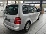 Volkswagen Touran 1.6 FSI Highline, 7-Sitzer, Klima, Sitzh. - Volkswagen Touran aus 2005: Highline