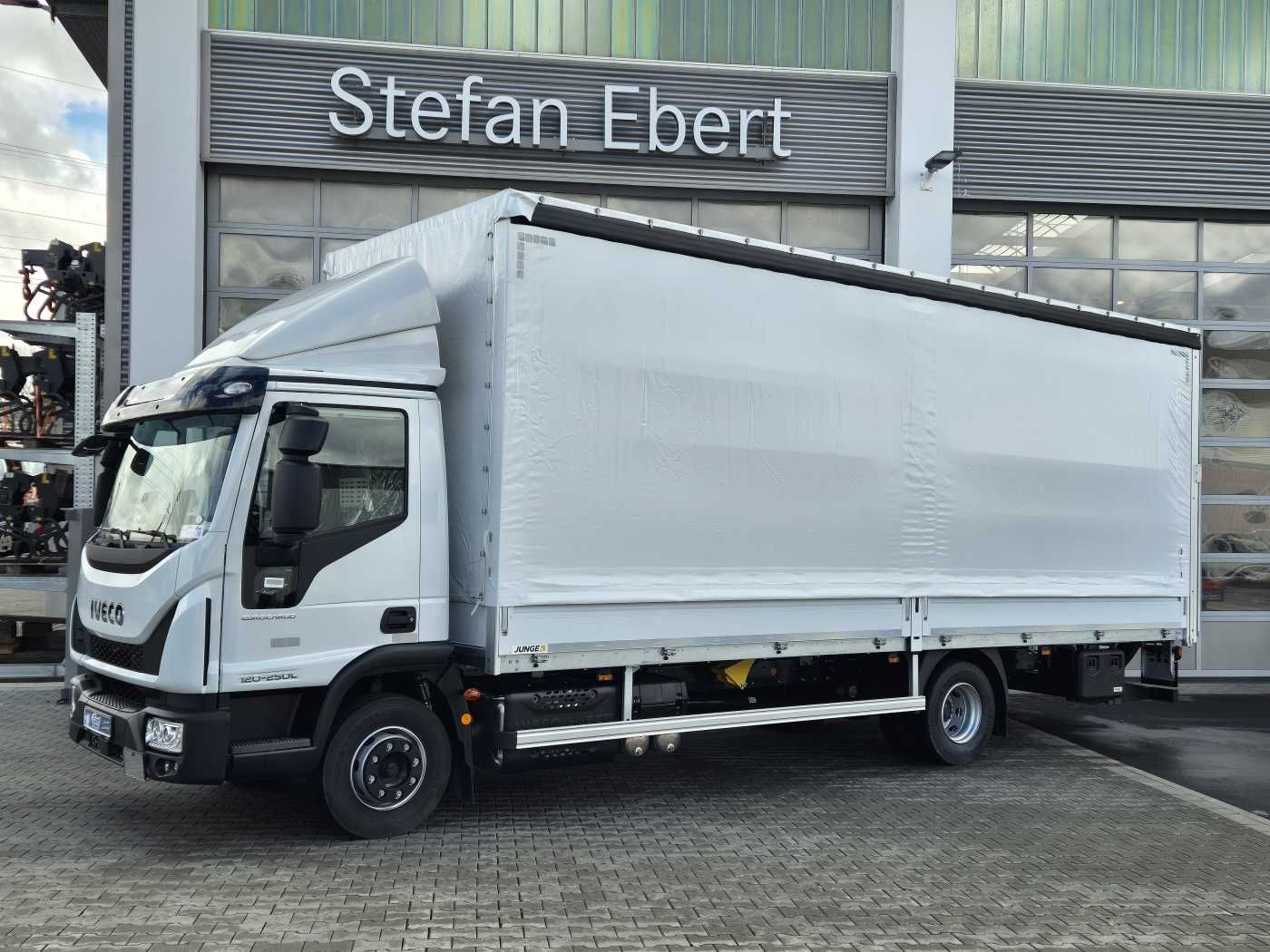 Fahrzeugabbildung Iveco Eurocargo ML120E25 / P Curtainsider+LBW Spoiler