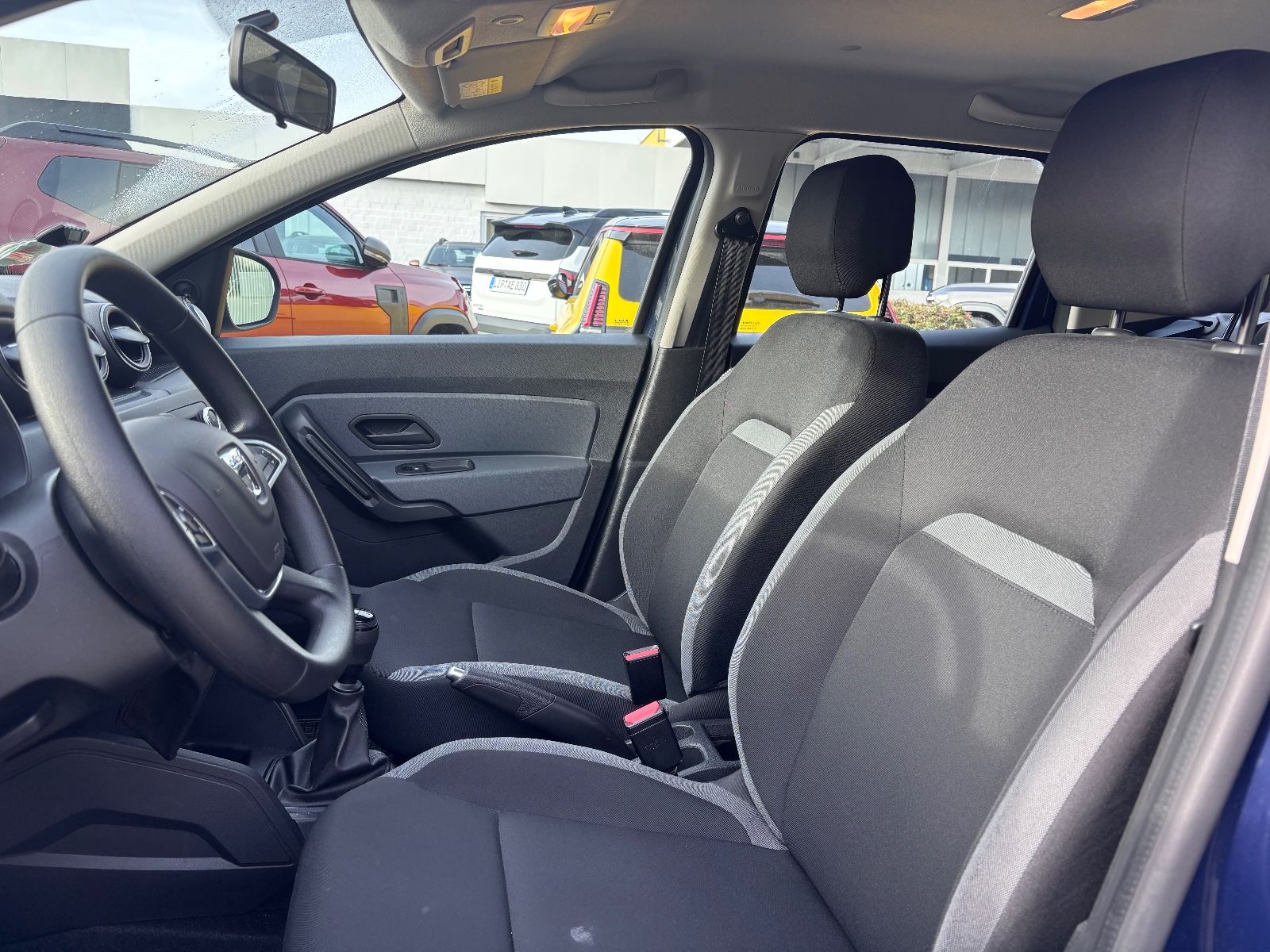 Fahrzeugabbildung Dacia Duster TCe 130