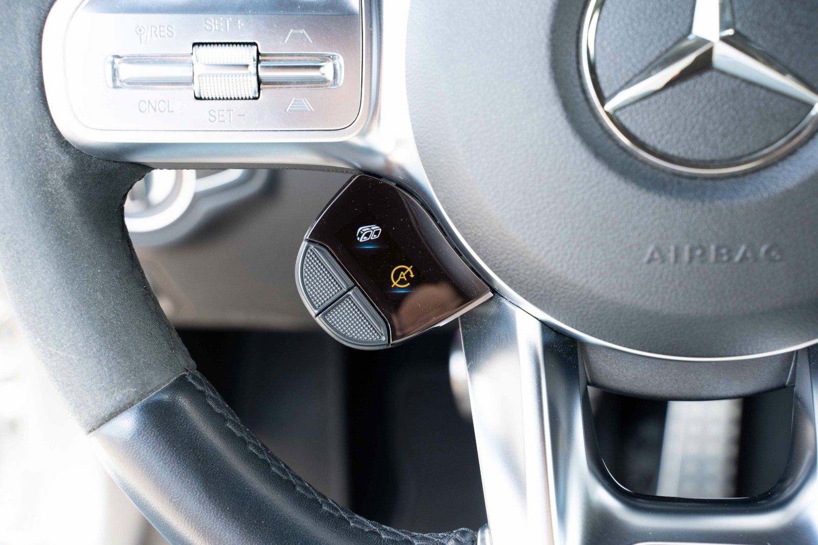 Fahrzeugabbildung Mercedes-Benz C 63 S AMG COUPE HUD 360° PERF. AGA CARBON PAKET