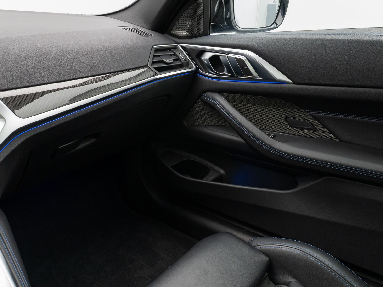 Fahrzeugabbildung BMW M440d xD Coupé 360°Glasdach HUD Laser DAB H/K