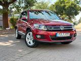 Volkswagen Tiguan 1.4 TSI DSG BMotion T LOUNGE Sport & ... - VW Tiguan von privat