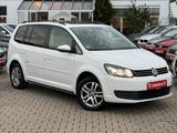 Volkswagen Touran 1.4TSI AUTOMATIK*PANORAMA*EcoFuel*SHZ*AHK - VW Touran Gebrauchtwagen in Augsburg