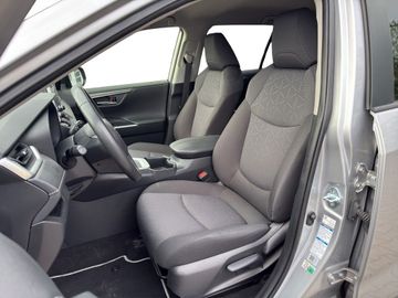 Toyota RAV 4 - 11