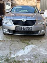 Skoda Superb 3.6 V6 DSG 4x4  - Skoda Superb: V6