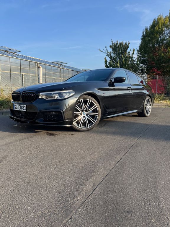 Image of BMW 530