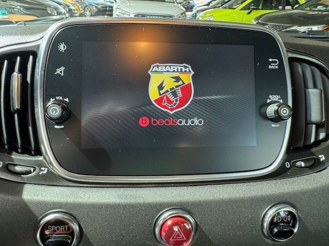 Fahrzeugabbildung Abarth 595C  Esseesse Estetico BEATS AKRAPOVIC
