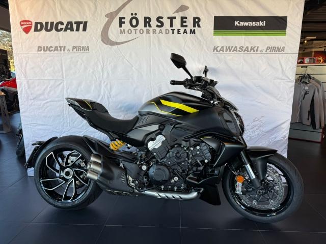 Ducati Diavel V4 Black Roadster DUCATIPIRNA