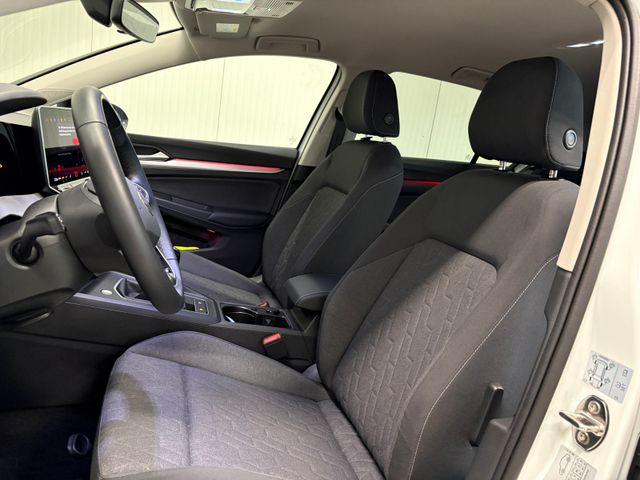 Golf VIII Life 1.5 TSI ACC LED SHZ LENKRADHZG
