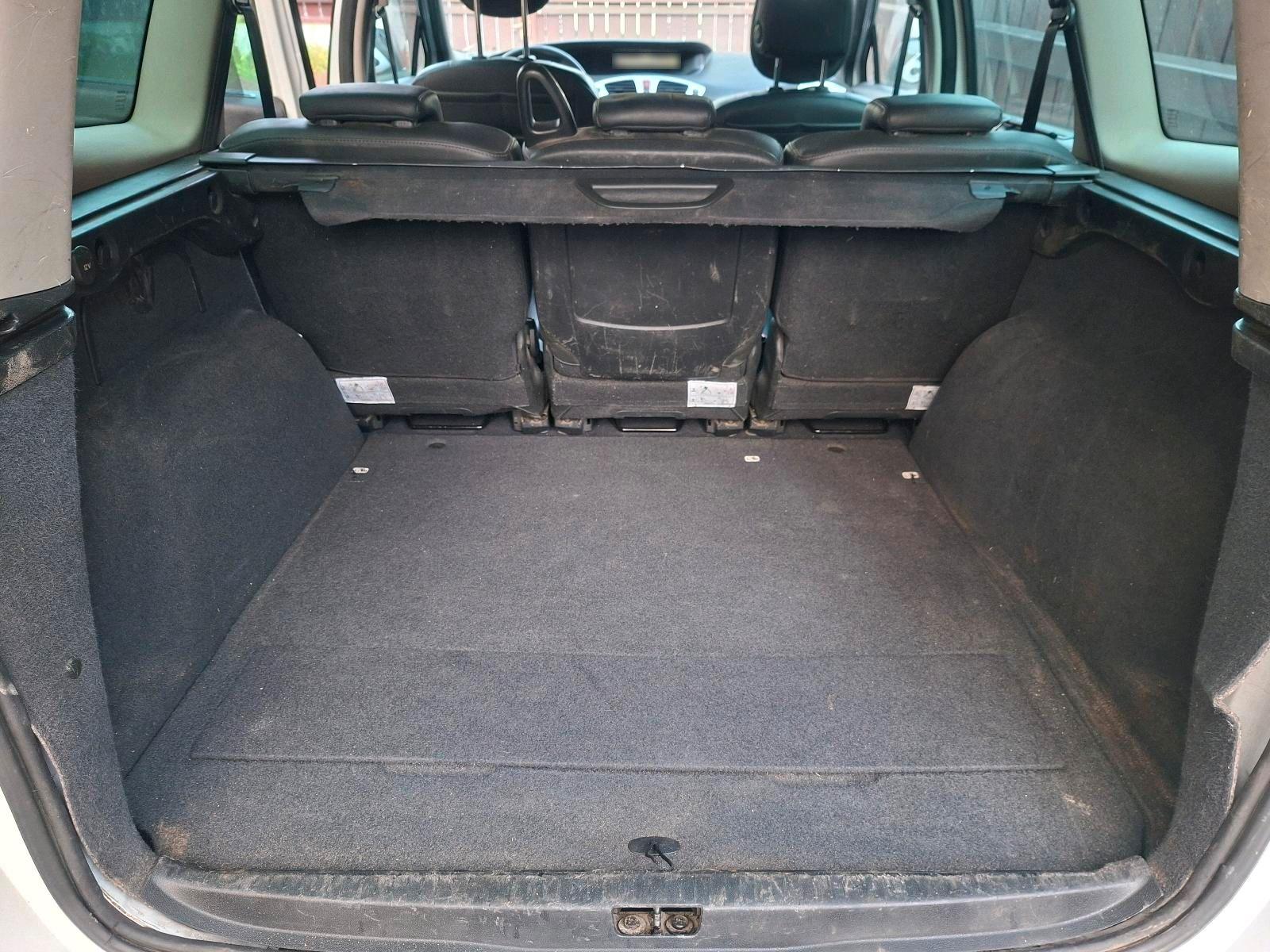Renault Scenic 2009 — photo 10