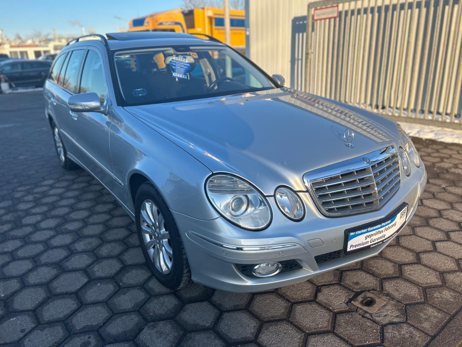 Mercedes-Benz E 200 Elegance *NAVI*PDC*SHZ*XENON*