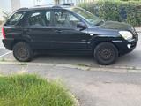 Kia Sportage 2.0 CVVT 4WD CUP CUP - Kia Sportage CUP mit Benzin-Antrieb