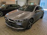 Mercedes-Benz CLA 200 D 8G-DCT SB/PANO/ACC/KAMERA/AHK/LED/1.H - Mercedes-Benz CLA 200 Gebrauchtwagen in Stuttgart