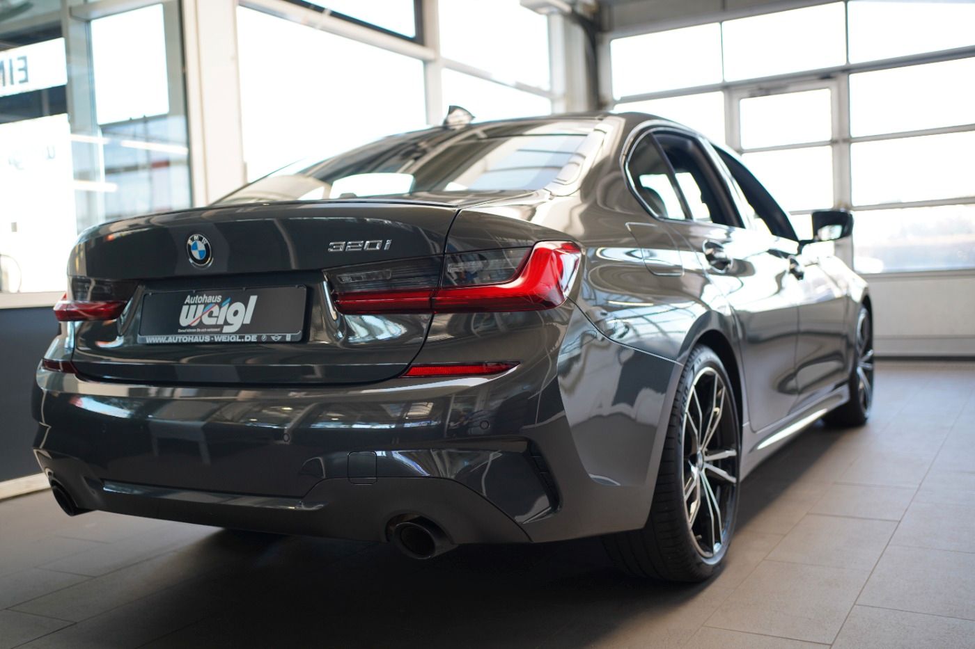 Fahrzeugabbildung BMW 320i M Sport +Laserlicht+DrivingAssistant+HeadUp