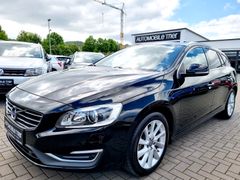 Volvo V60 Kombi Summum AWD*Garantie*Leder*Bi-Xenon*