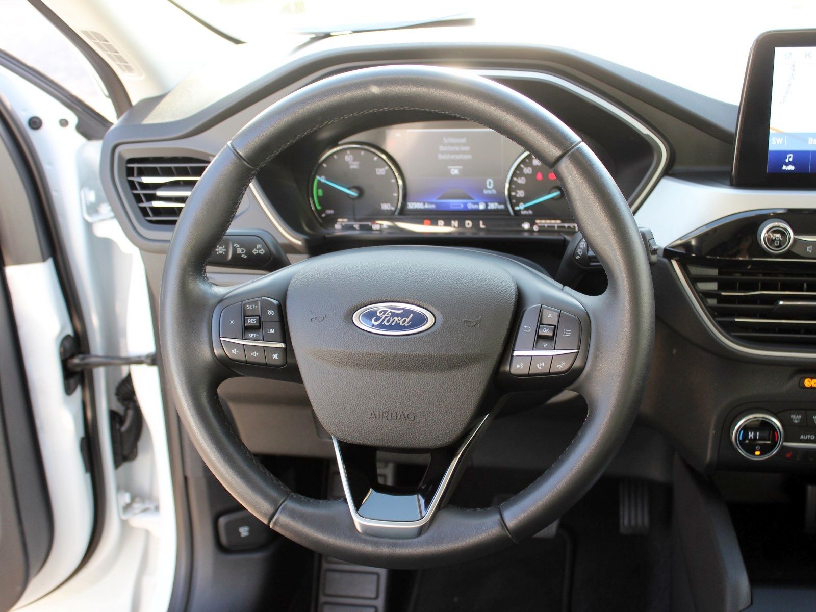 Fahrzeugabbildung Ford Kuga Plug-In Hybrid Cool & Connect