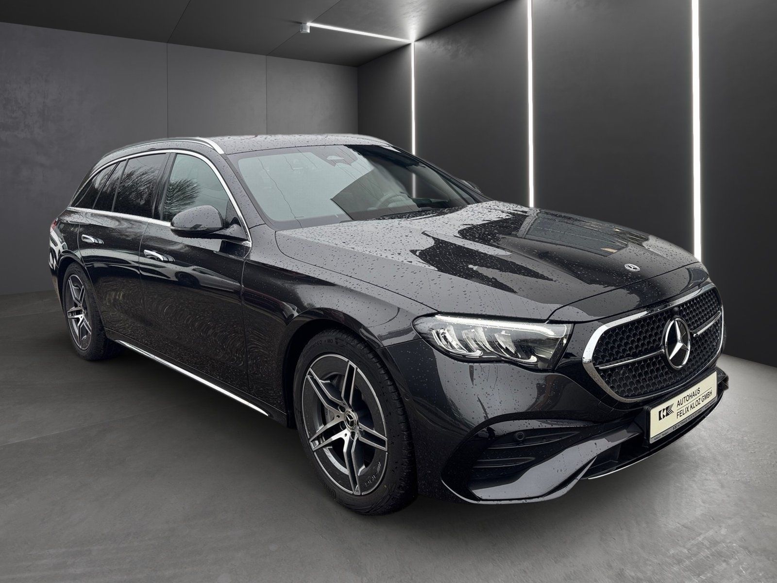 Fahrzeugabbildung Mercedes-Benz E 200 T AMG Adv.*MBUX-Superscreen*DISTRONIC*LED*