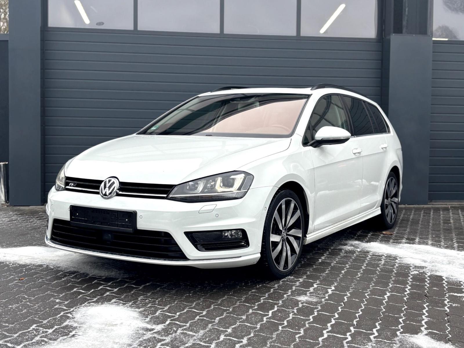 Volkswagen Golf VII Variant 1.4 TSI Highline R-Line 
