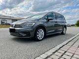 Volkswagen Touran 1.4 TSI R-Line Highline 7 Sitzer 