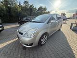 Toyota Corolla Verso 7 Sitze 2.2 D-4D Team - Toyota Corolla Verso: D4d