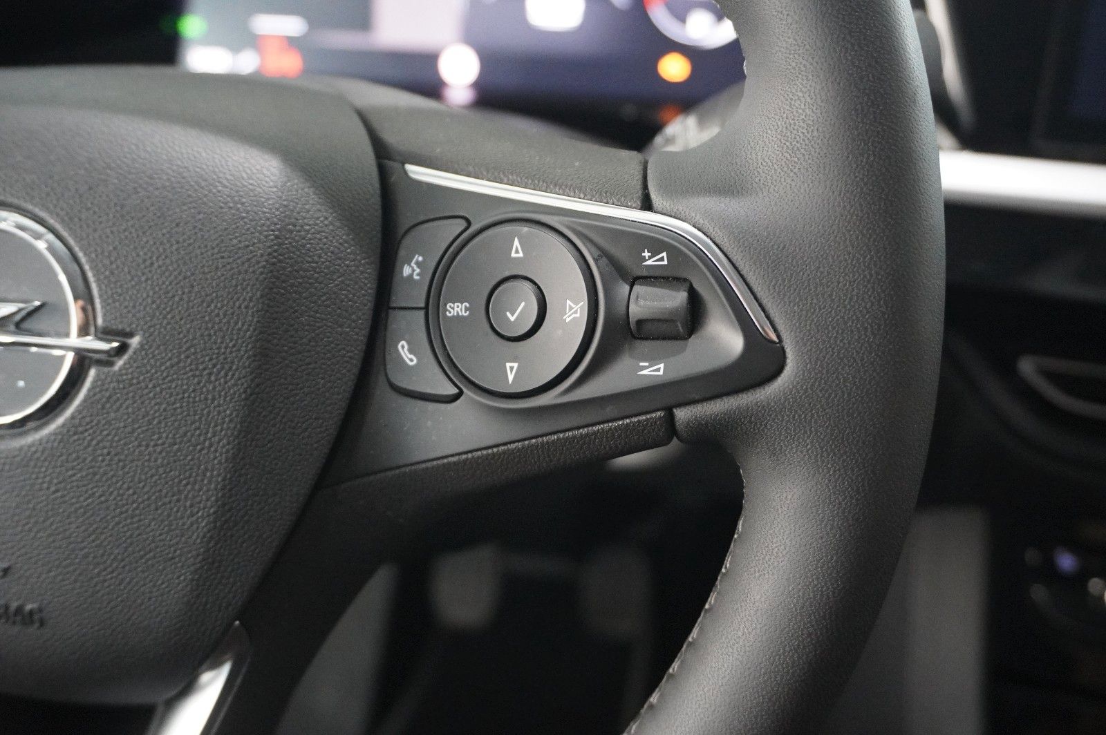 Fahrzeugabbildung Opel Grandland (X) 1.2T GS LINE NAVI/LED/KAMERA/SPORT