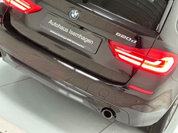 Fahrzeugabbildung BMW 520d Sport Line Kamera Memory Alarm LiveCockpit