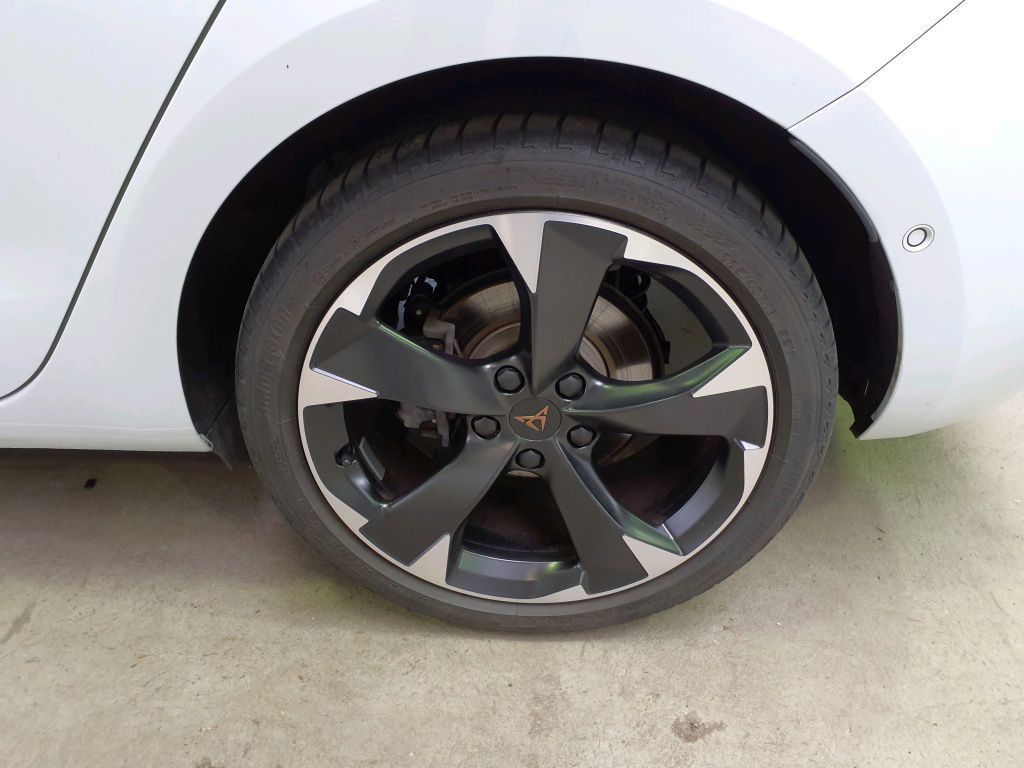 Cupra Leon 1.4 TSI e-HYBRID 150kW Tempo*PDC*RFK*Klima