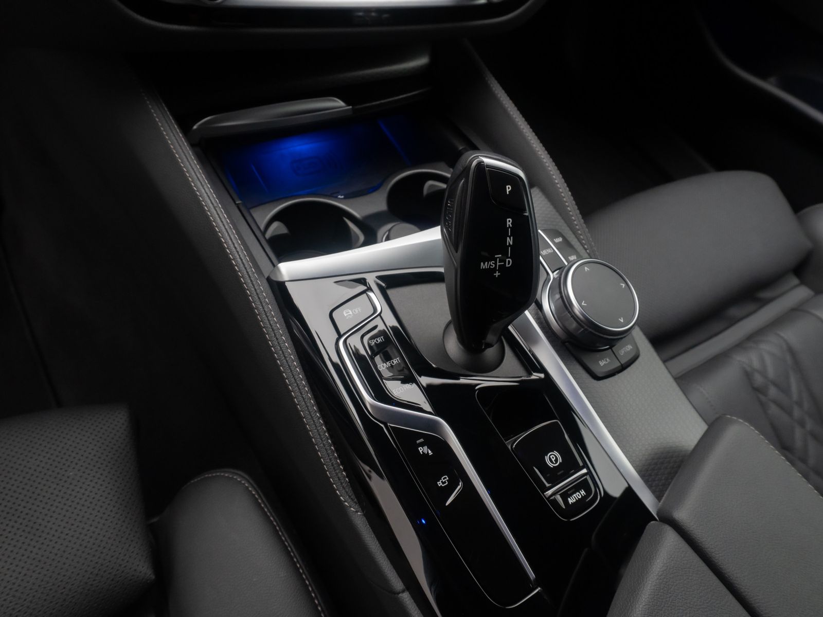 Fahrzeugabbildung BMW 530d xD M Sport DAB Laser 360&deg;HUD 4xKlima 19Zoll